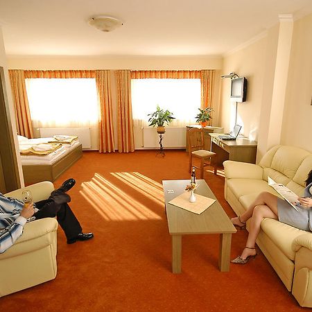 Hotel Bavaria Abda Habitación foto