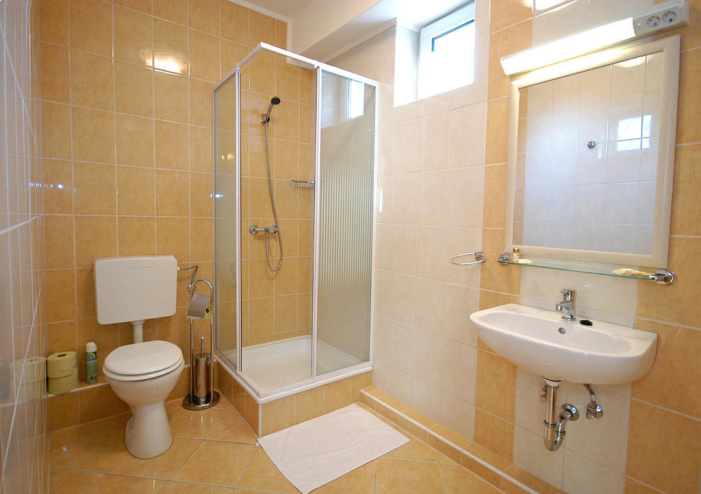 Hotel Bavaria Abda Habitación foto