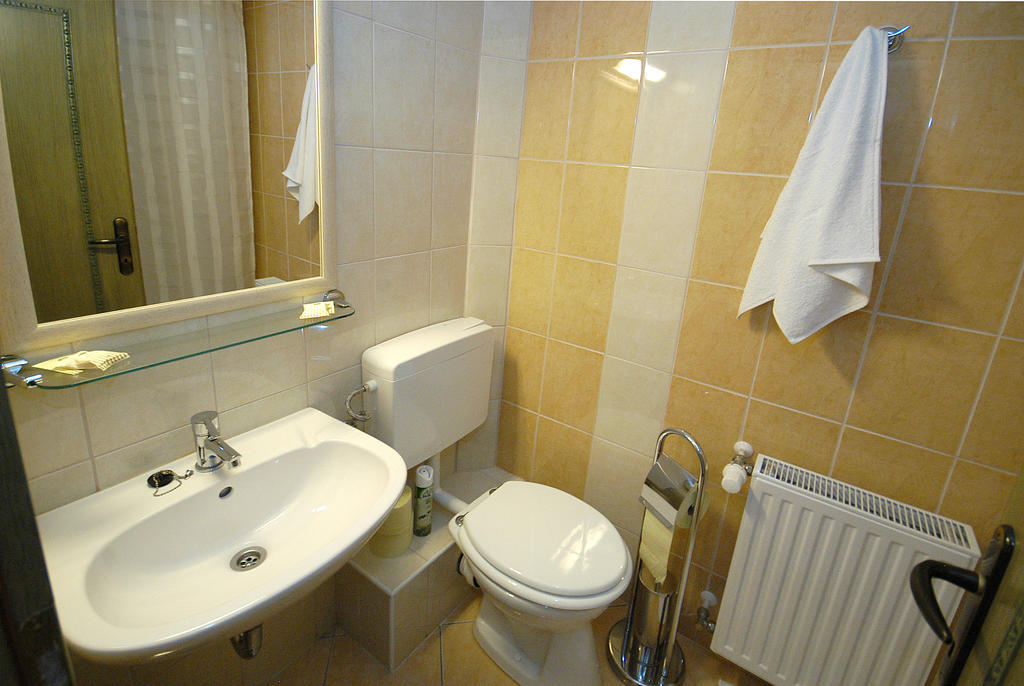 Hotel Bavaria Abda Habitación foto